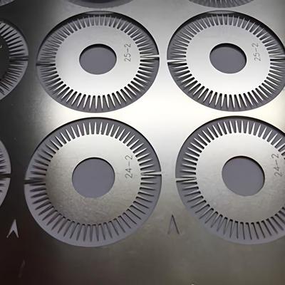 Un bon prix. Aiguilles de beauté gravées épingles métalliques pour l'industrie de la beauté en ligne